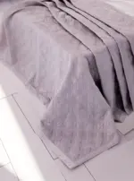 vitamin_vv_89862_a_bright_natural_bedroom_interior_with_soft__7a335fe0-fef1-43ab-a86e-9b3a0088d95c_2